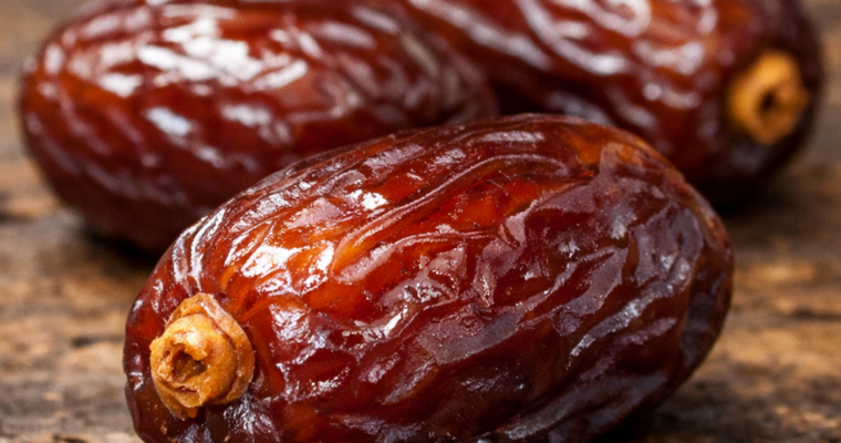Il Dattero e la Fenice: Viaggi di Gusto alla Scoperta del Frutto che Sfidò il Tempo