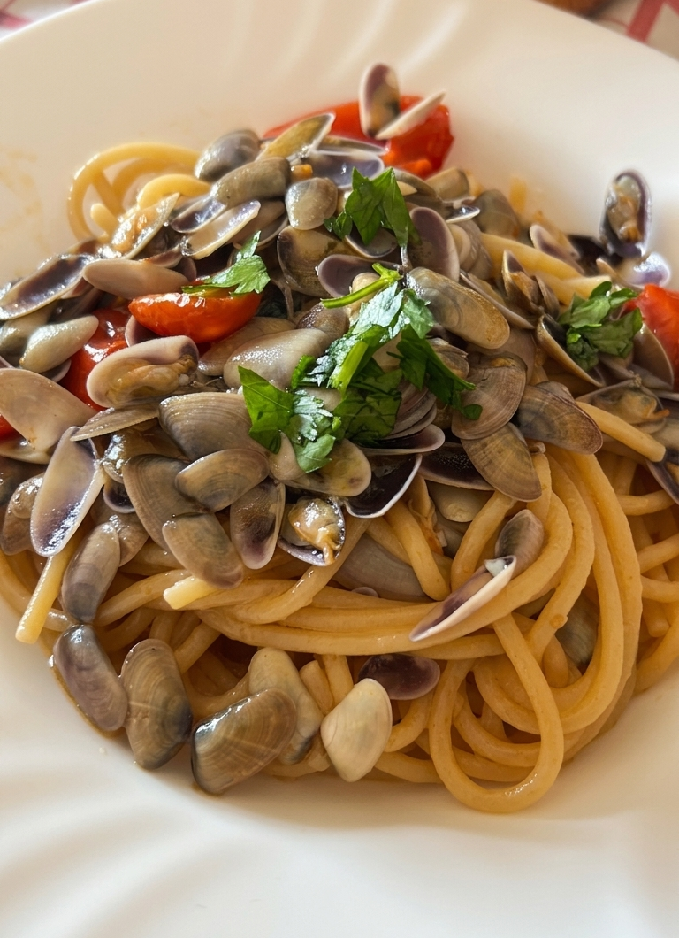Spaghetti con telline: il primo piatto di mare dal profumo irresistibile